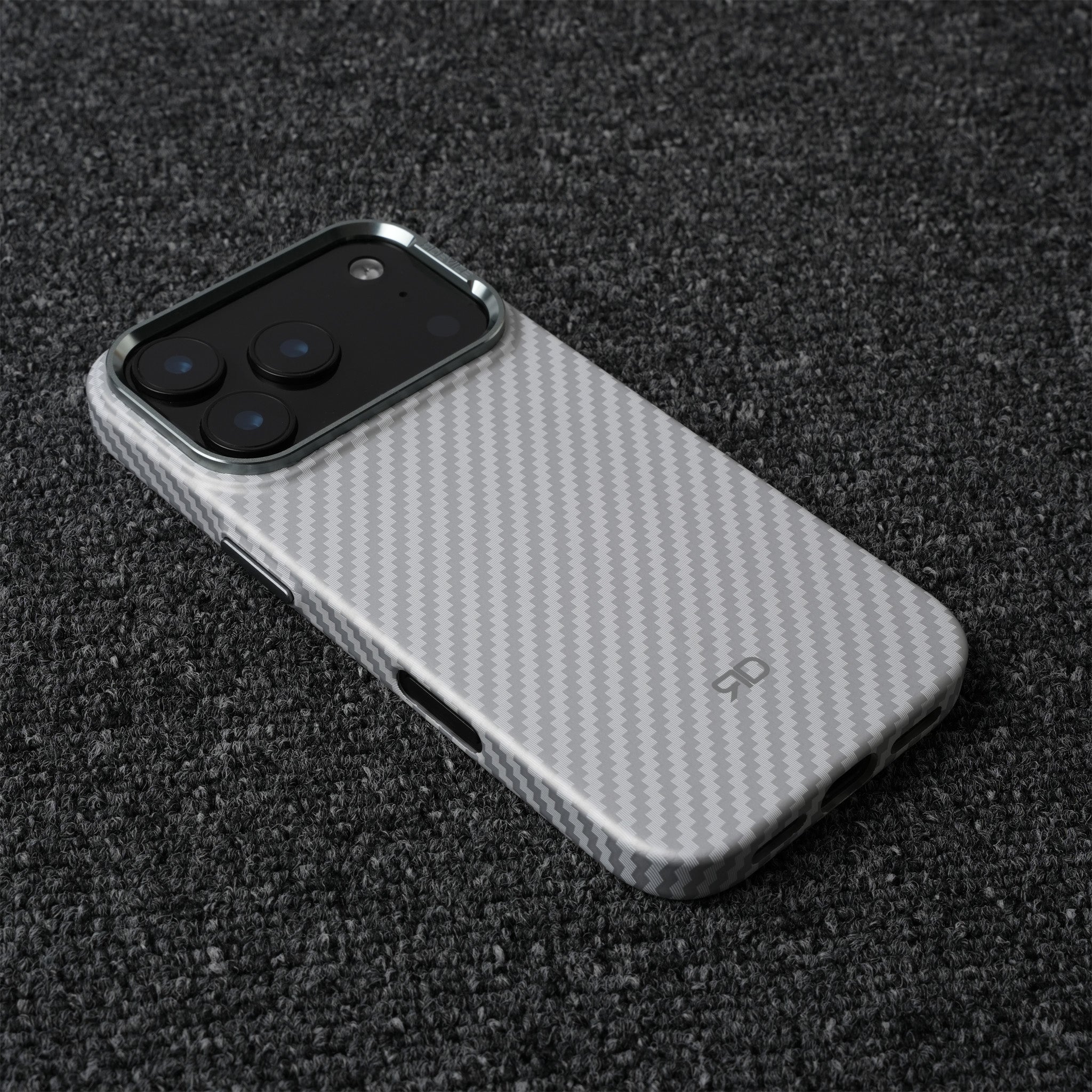 RD Carbon Fiber Case V4 (WHITE)
